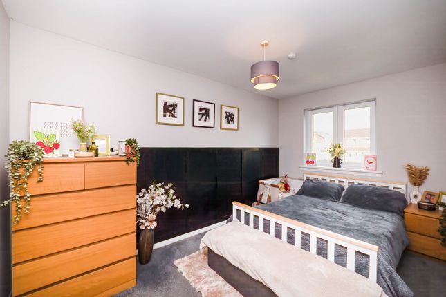 34 Nicol Place, Broxburn photo 4