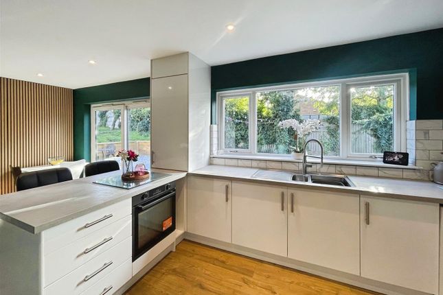 4, Birkland Close, Mansfield photo 2