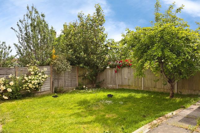 19, Gay Elms Road, Bristol photo 2