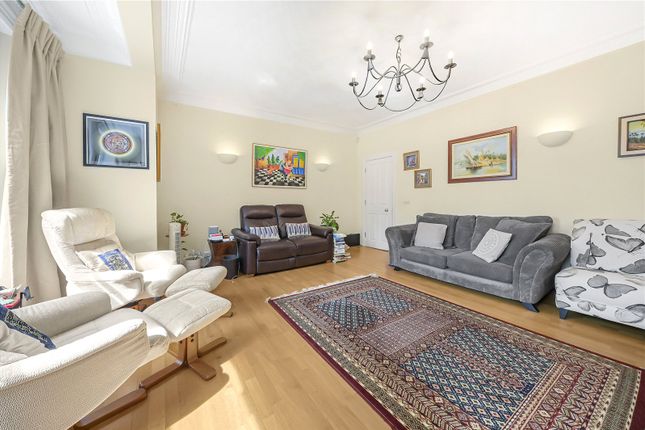 Flat 4, Northwick House, 1, St. Johns Wood Road, London photo 4