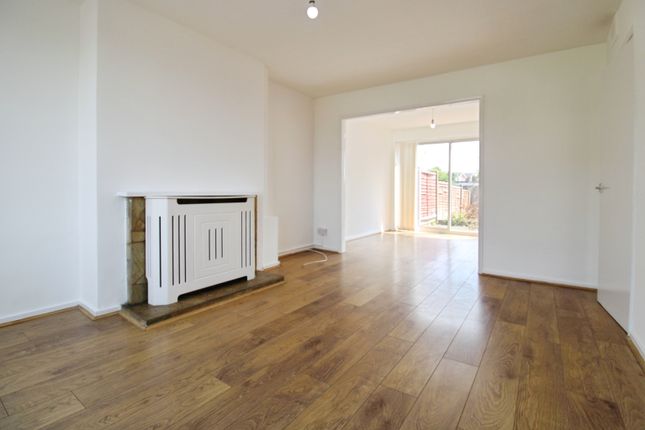 73, LEICESTER photo 3