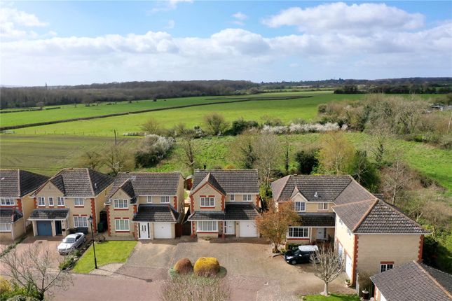 15, Forge Fields, Swindon photo 4