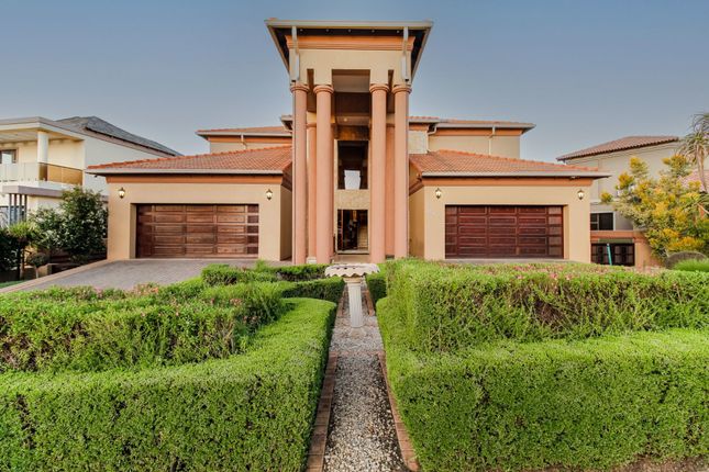 Detached house for sale in 2015 Paisley Avenue, Blue Valley Golf Estate, Centurion, Gauteng, South Africa