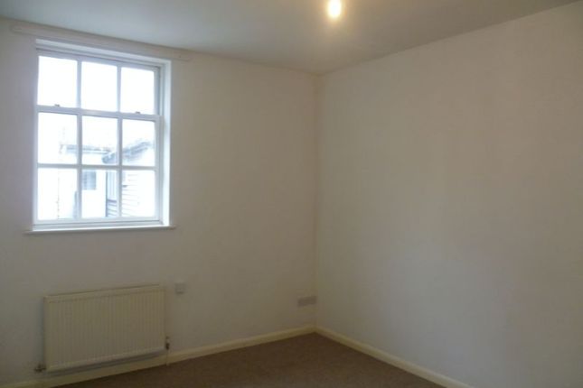 Flat 4,16, Cinque Ports Street, Rye photo 3