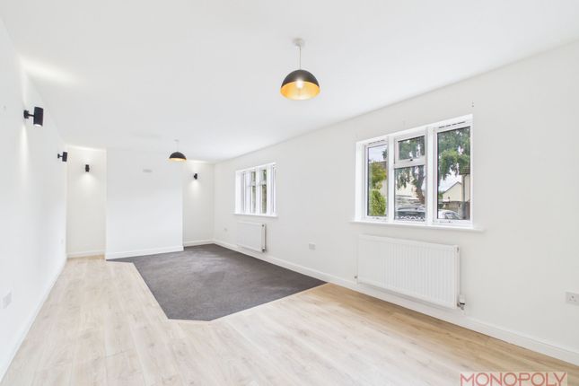 10 Mwyn Ffordd, Wrexham photo 2