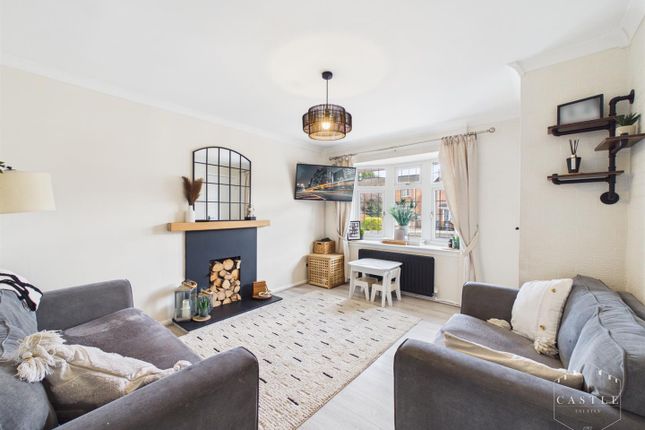 19, Ashleigh Gardens, Barwell photo 3