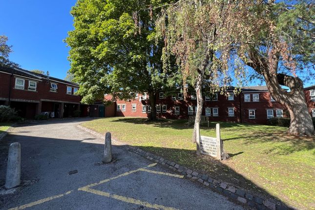 2-bed flat on 16, Bromford Hill, Birmingham, £50,000