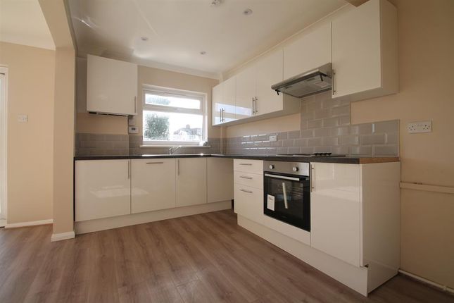 27, Brasted Close, Bexleyheath photo 2