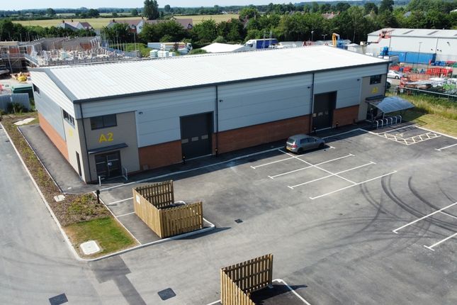 Light industrial to let in Unit Platinum Jubilee Business Park, Crow Lane, Ringwood, Hampshire