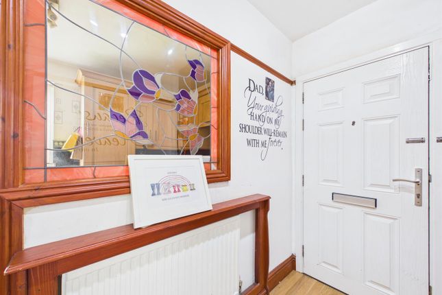 156, Town Meadow Lane, Wirral photo 2