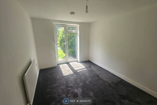 Holly House, Fletcher St Little Lever, Bolton photo 4