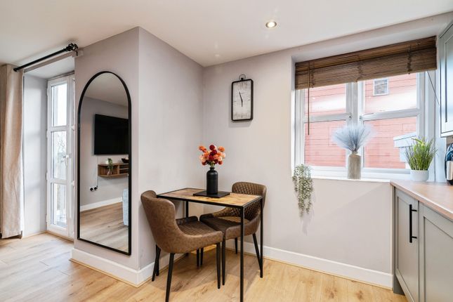Apartment 12 Pasteur House,, Ockbrook Drive, Nottinghamshire photo 4