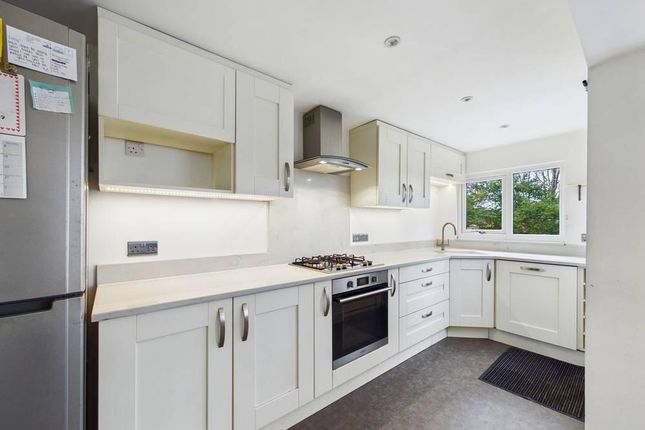 9, Valley Ridge, Leeds photo 3