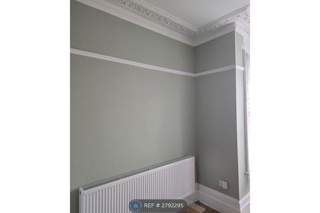 Park Hall Road, East Finchley, London photo 2