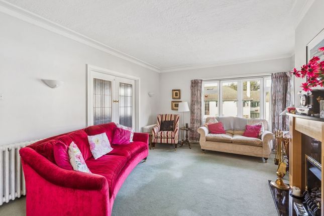 Elm Park Court,Flat 33, Elm Park Road, Pinner photo 3