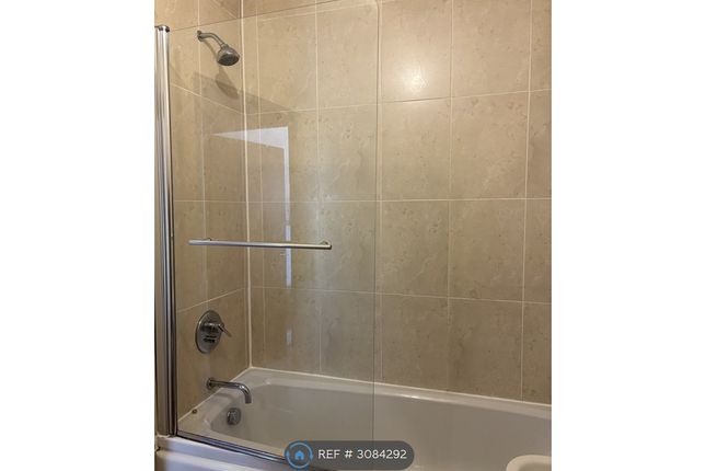 Worsdell Drive, Gateshead photo 3
