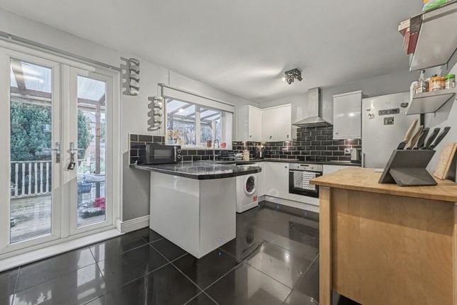 12, Eversley Place, Wallsend photo 2