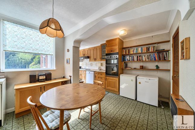 97, Swakeleys Road, Ickenham photo 4