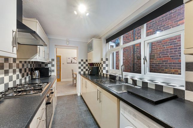 74 Spindle Hillock, Wigan photo 3