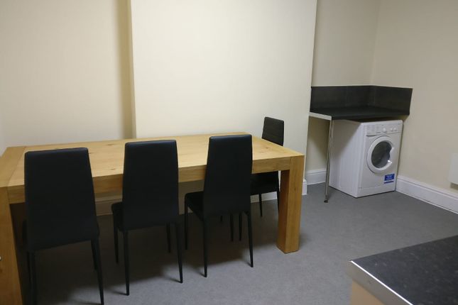 46, Wanlip Road, Syston photo 4