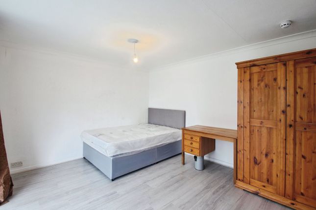 Unit 3, 14, Colne Orchard, Iver photo 5
