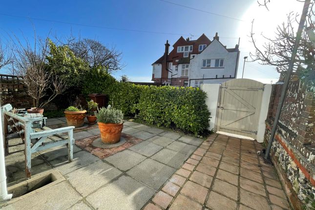 8, Cliff Road, Eastbourne photo 4