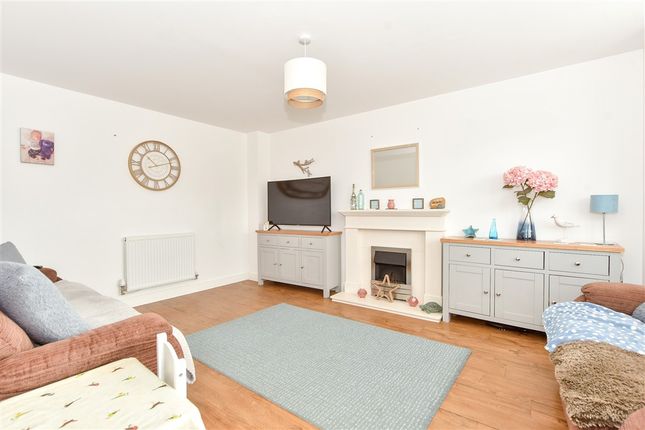 Brushwood Grove, Emsworth photo 2