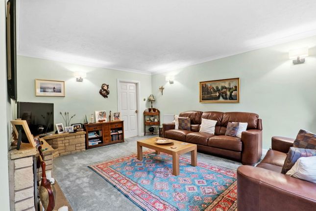 4, Woodbury Park, Worcester photo 3