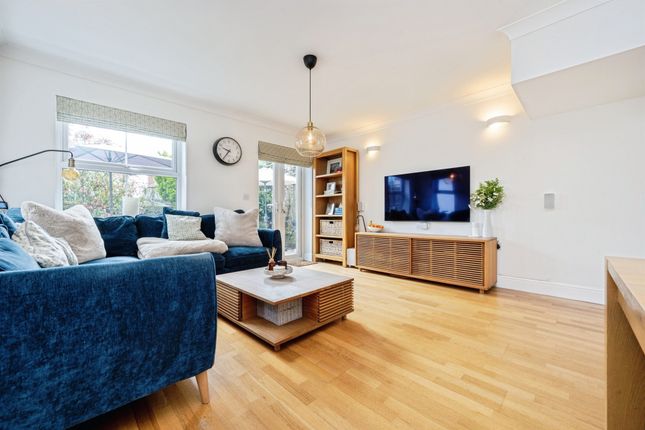 2b, Royal Road, St. Albans photo 2