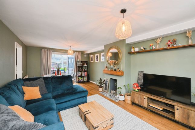 177, Thistle Grove, Welwyn Garden City photo 2