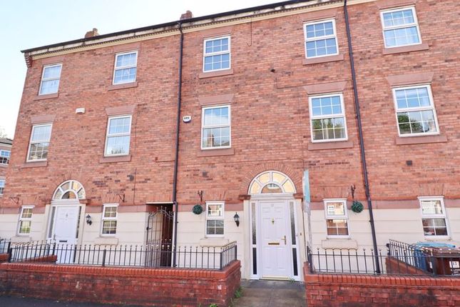 Town house for sale in Manthorpe Avenue, Worsley, Manchester M28