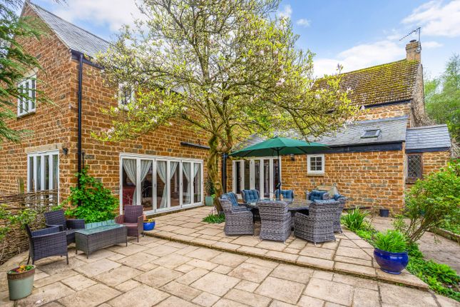 Thumbnail Detached house for sale in South Newington, Chipping Norton