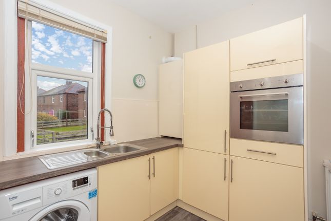 Braemar Avenue, Dumfries photo 2