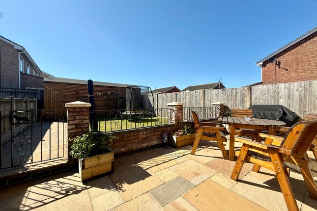42, Sparrow Close, Great Yarmouth photo 3