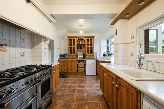 60, Granville Road, Oxted photo 4