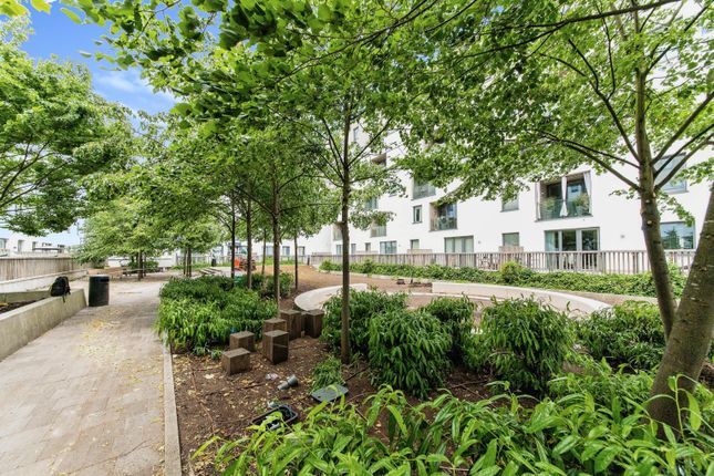 Flat for sale in 46 Capitol Way, Colindale