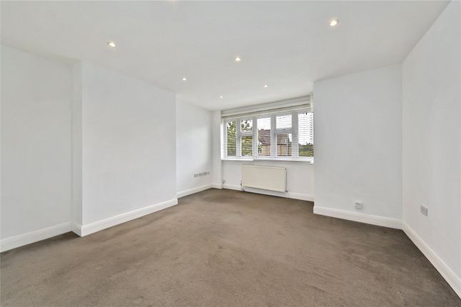 1A, Lancaster Gardens, Surrey photo 2