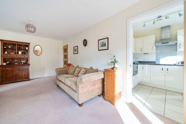 Flat for sale in Broad Street, Staple Hill, Bristol, Gloucestershire