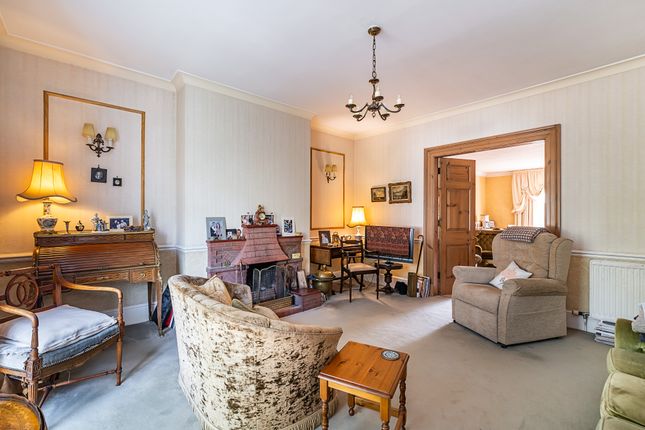 6, Oak Hill Road, Surbiton photo 3