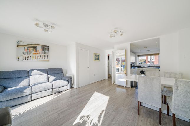 1, Tumbling Dice Mews, Dartford photo 4