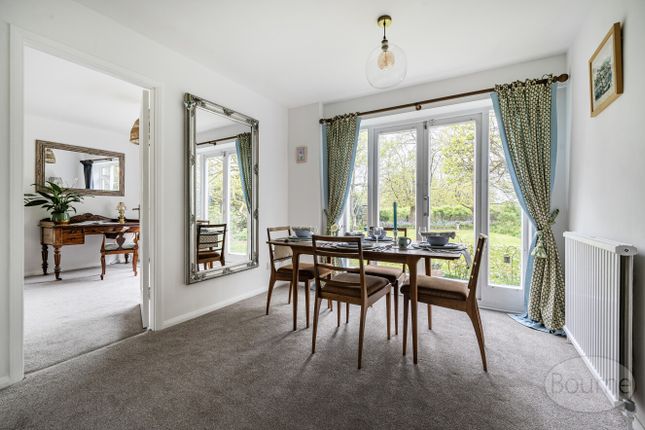 13, Glaziers Lane, Guildford photo 3