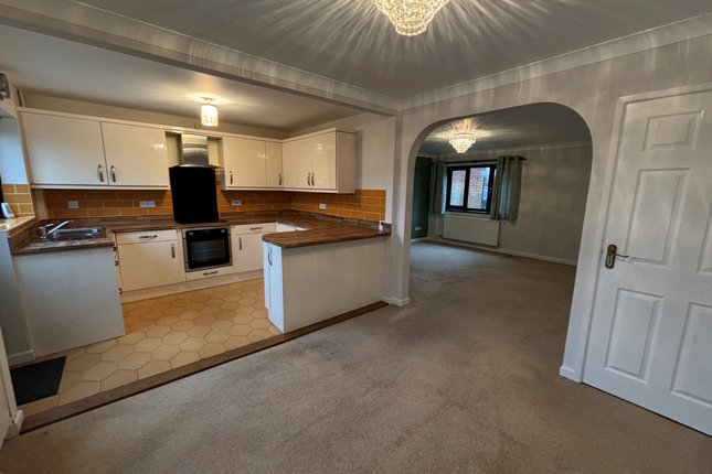 Link-detached house for sale in Gelli Aur, Swansea
