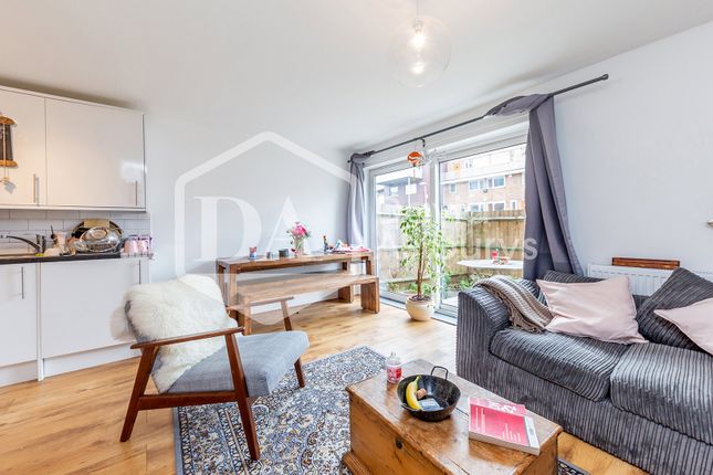 Thumbnail Flat to rent in Wager Street, Mile End Bow, London