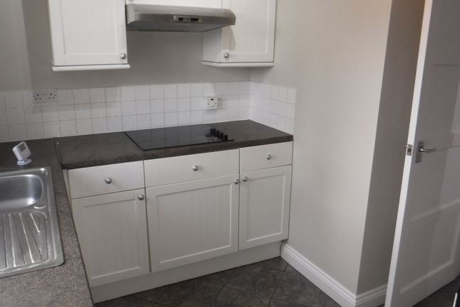 17, Purbrook Way, Leigh Park photo 4