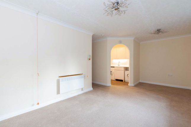 Crescent Dale, Maidenhead photo 3