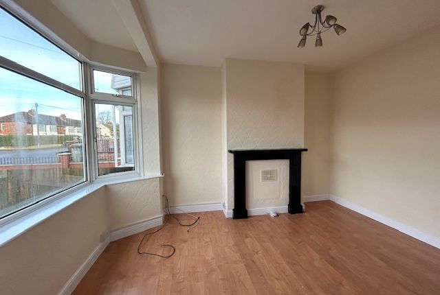 1, Kerrysdale Avenue, Leicester photo 2