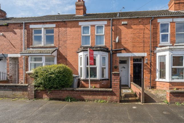 Thumbnail Terraced house for sale in Huntingtower Road, Grantham, Lincolnshire