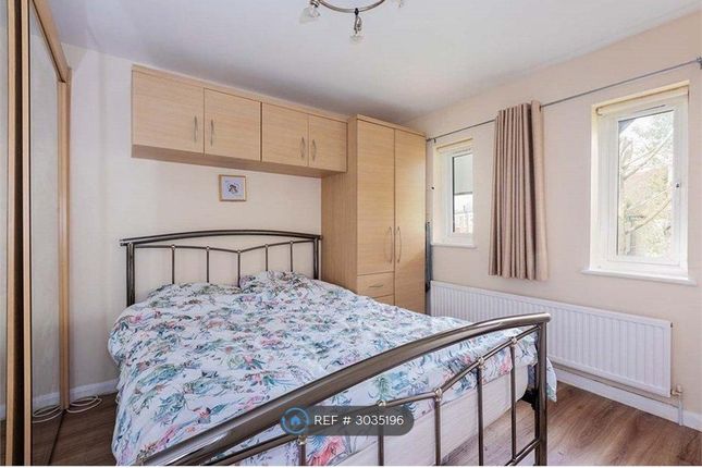 A Osprey Close, West Drayton photo 3
