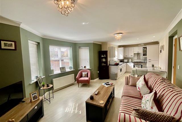 84, Pickard Drive, Sheffield photo 4