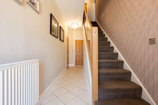 4 Roseacre Gardens, Ormskirk photo 3